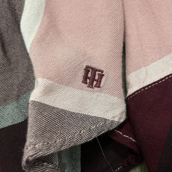 Tommy Hilfiger Plaid Button Up - Picture 2 of 4